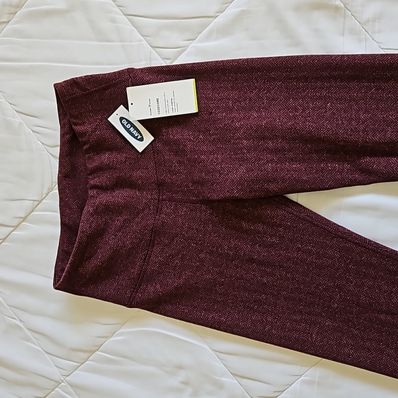 NWT Old Navy Cozecore Stretch Pants - Picture 2 of 13